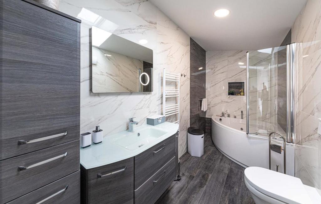 Premium Apartment With Jacuzzi Trogir Exterior foto